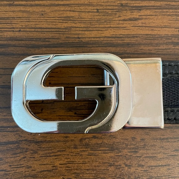 Classic Men’s Black Gucci Belt - Picture 2 of 4